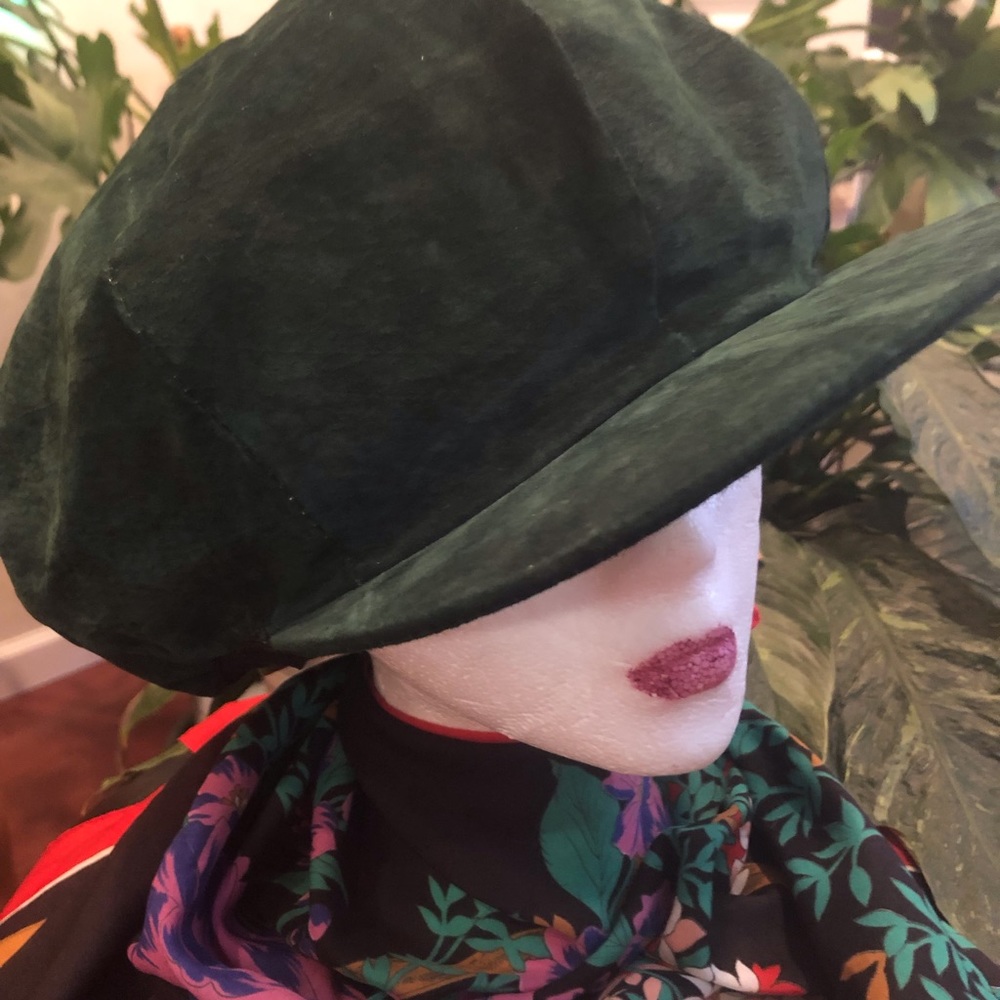 VTG 🎩Green Suede Hat